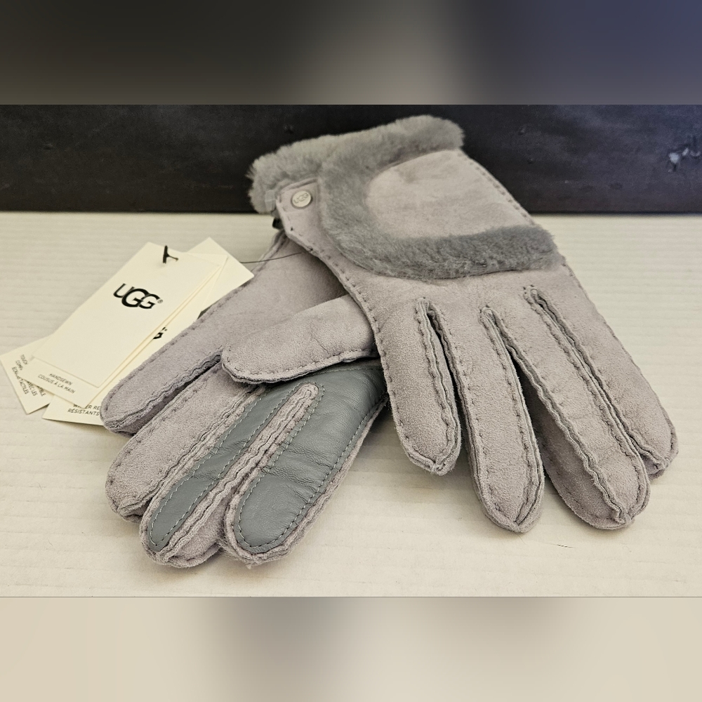 UGG GLOVES NWT